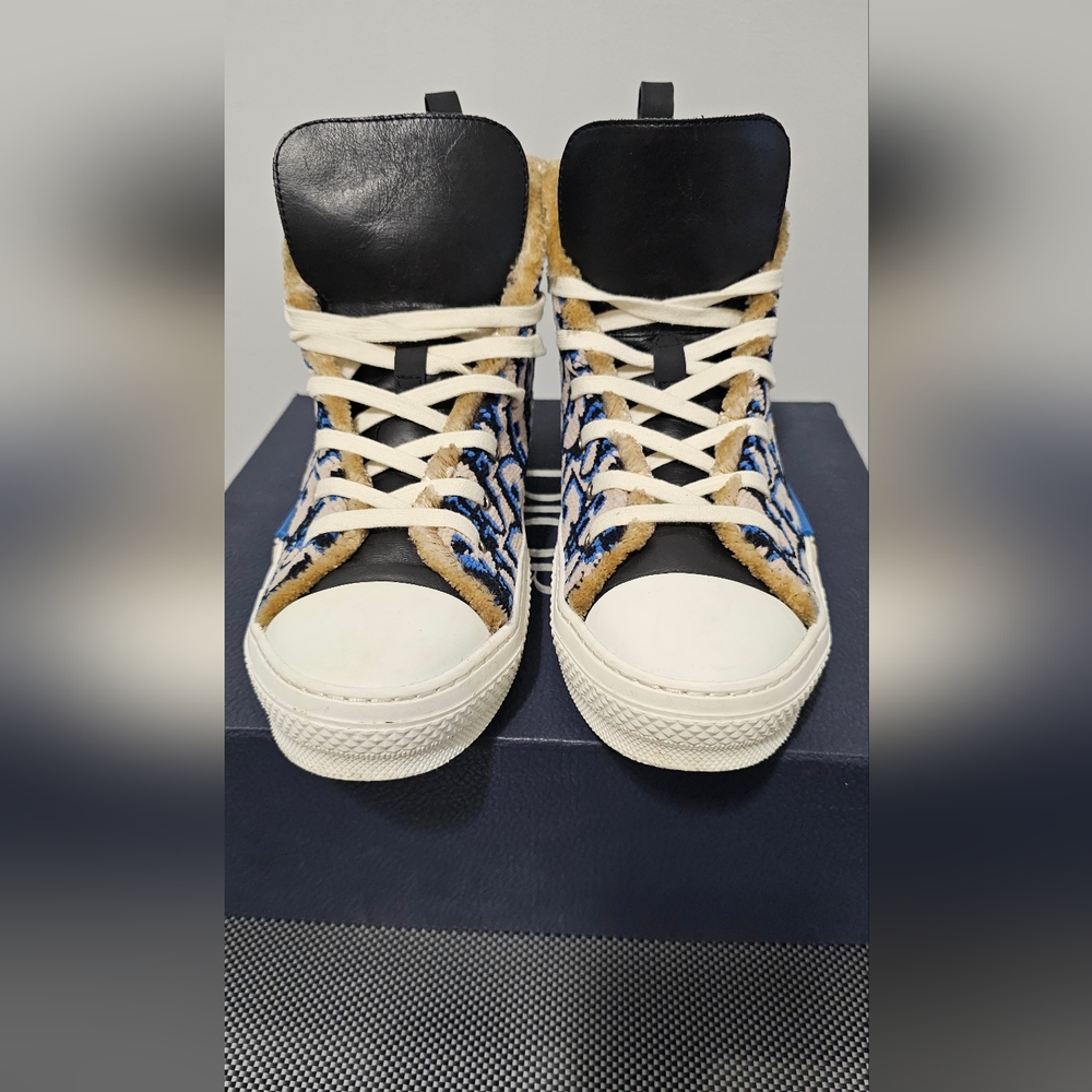 DIOR B23 HIGH-TOP SNEAKER. Beige, Black and Navy Blue Dior Oblique Tapestry - Picture 4 of 16